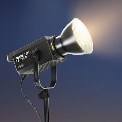 Светодиодный осветительный прибор Nanlite FS 300B